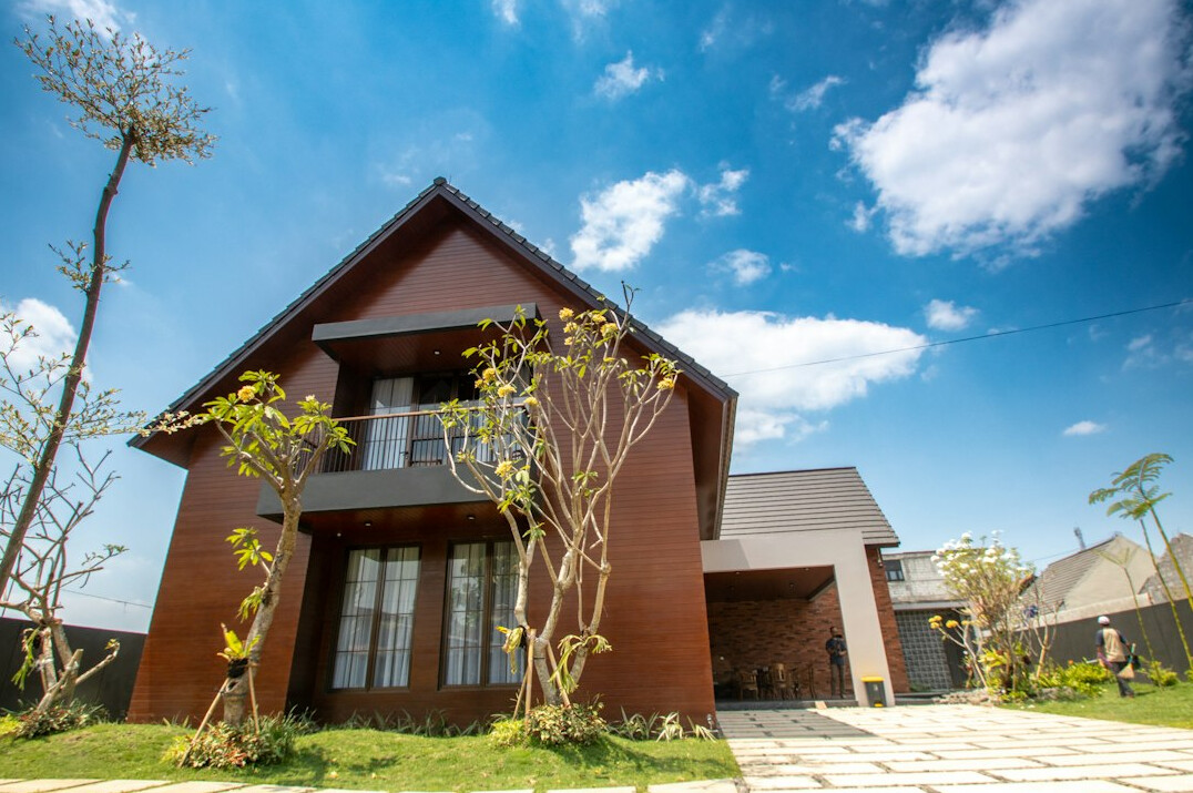 modern villa garden