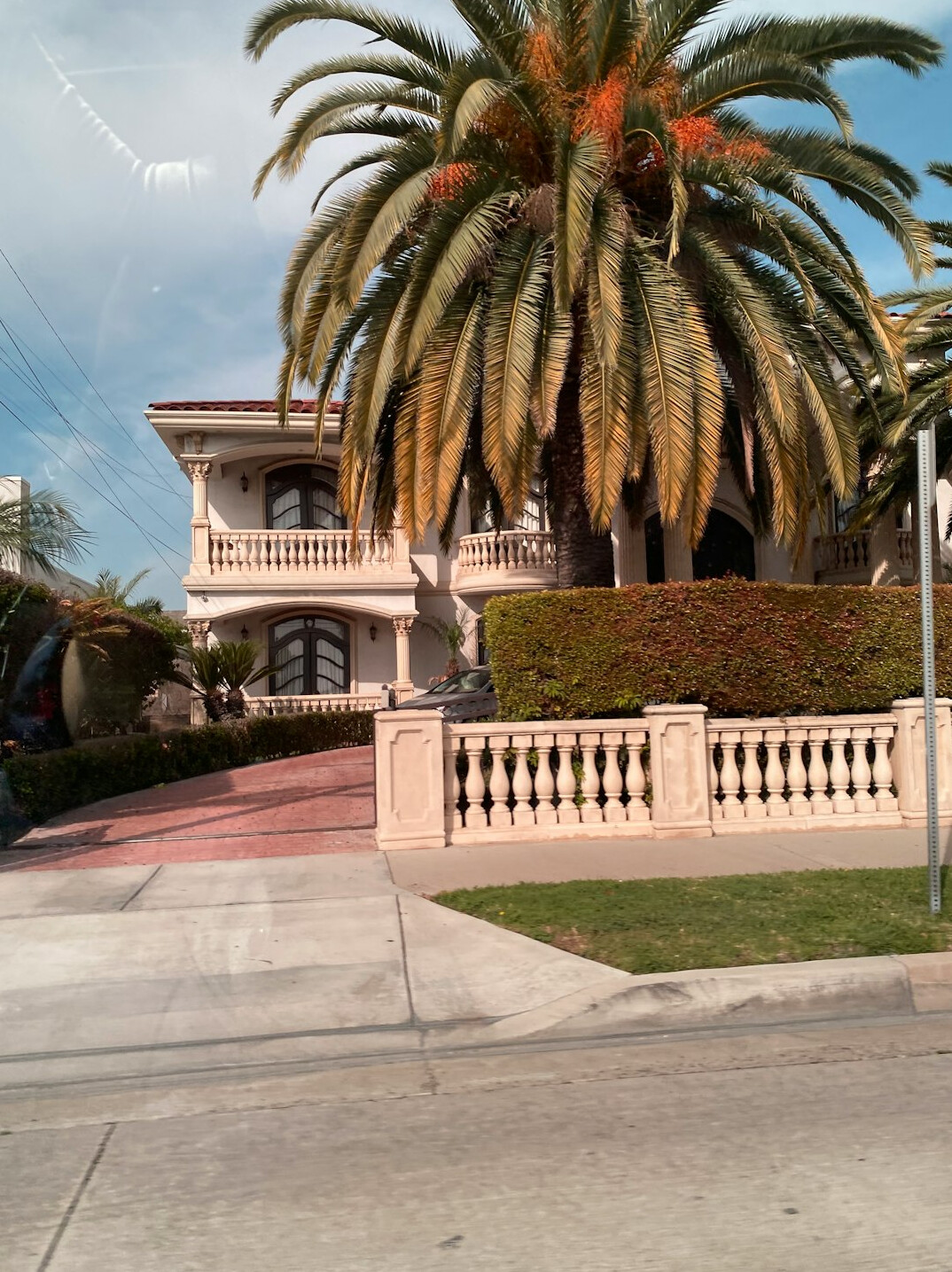 celebrity mansion exterior